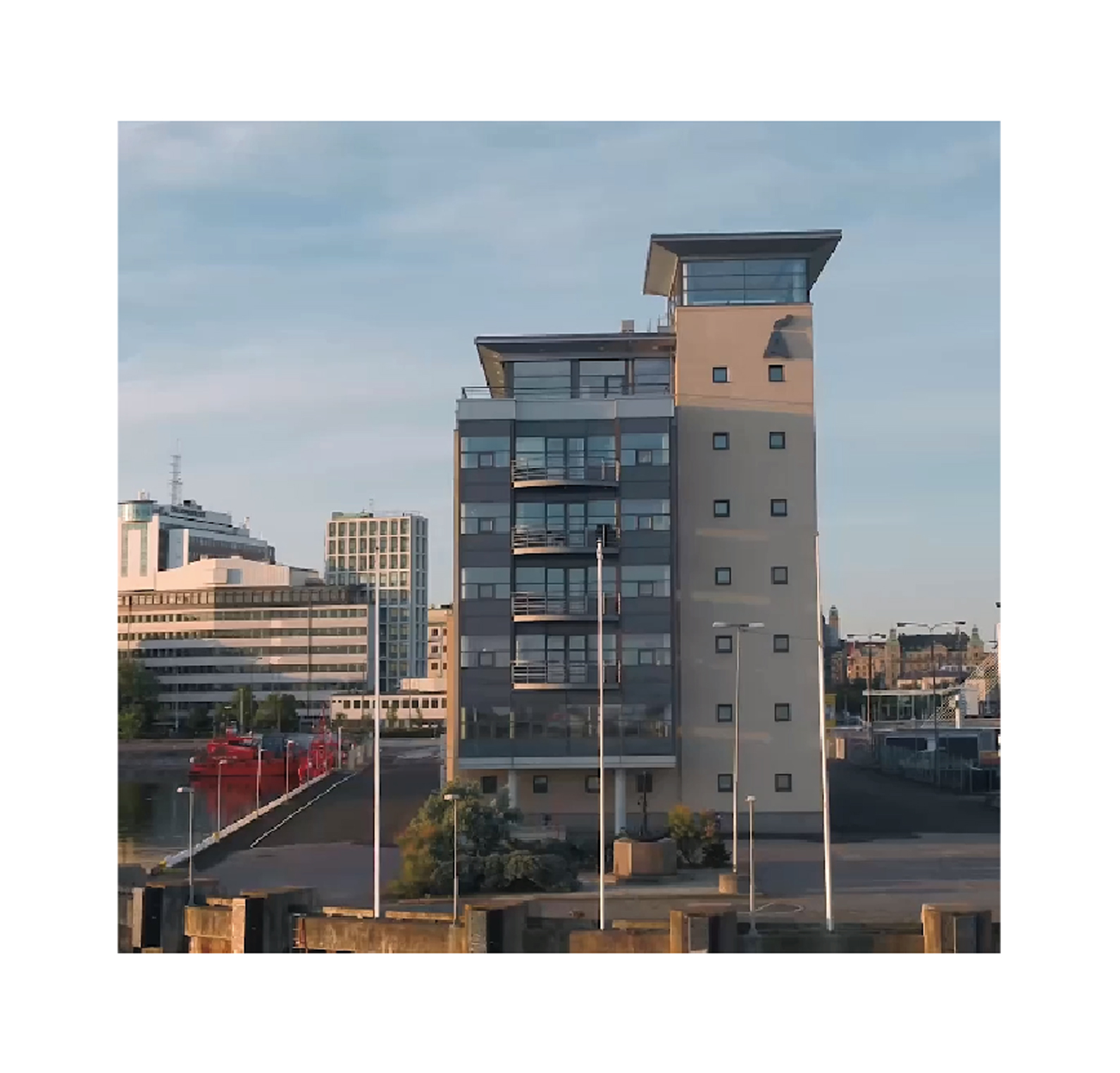 Executive Property. Film PlayIpp skärm, Malmö
